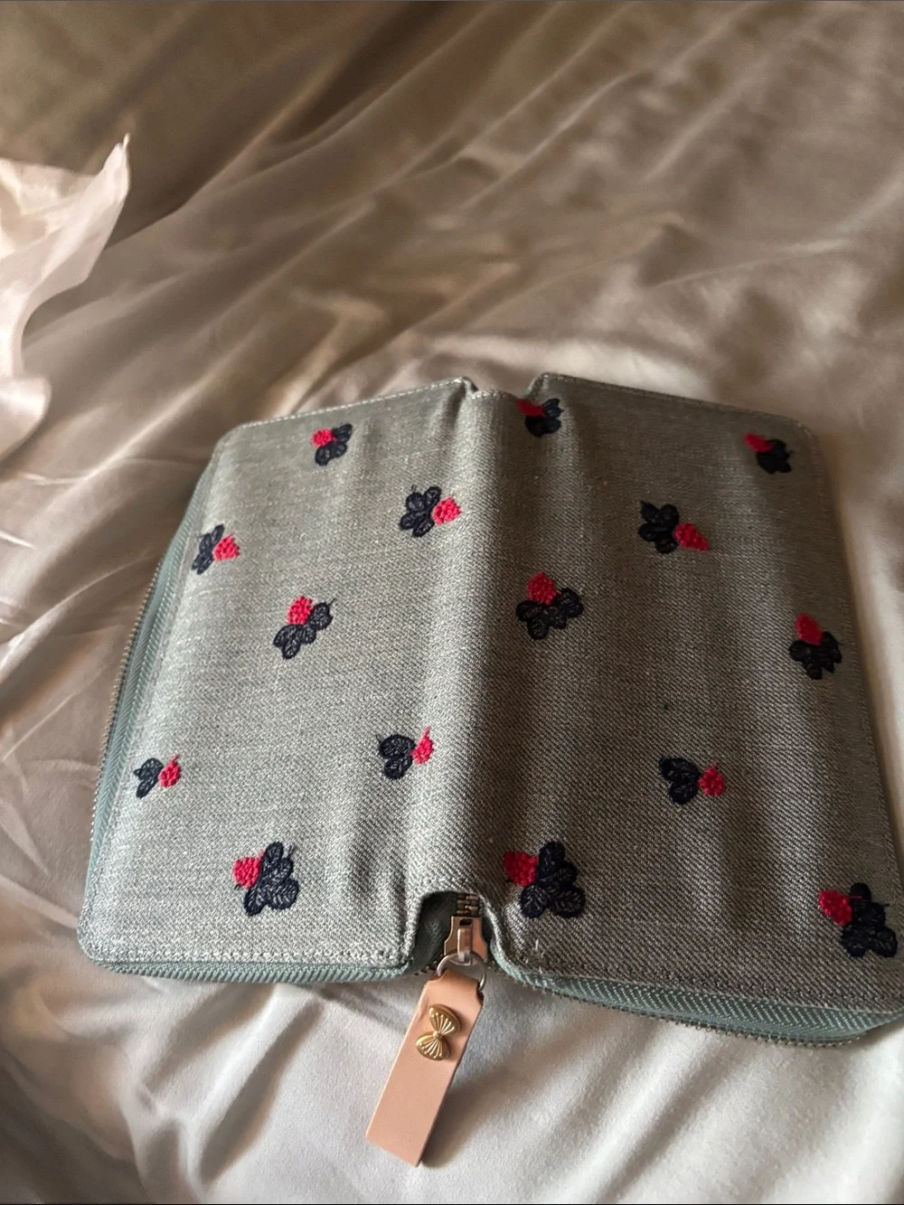 HOBONICHI TECHO 2027 MINÄ PERHONEN LIGHT BERRY GREEN WEEKS COVER